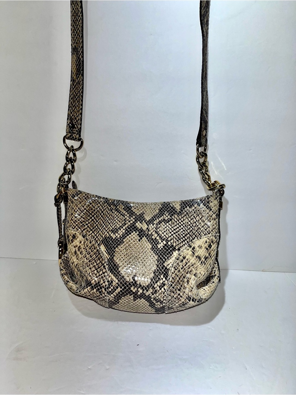 😍 Michael Kors Leather Snake-Print Crossbody Bag in Beige and Black